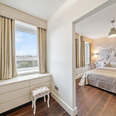 Relax, Play And Work In London Apartment Exterior photo