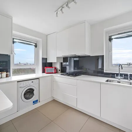 Relax, Play And Work In London Apartment Exterior photo